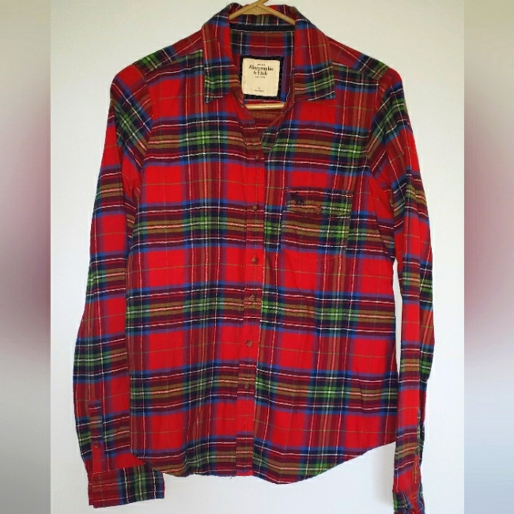 Abercrombie & Fitch Red and Green Casual Button Down Flannel Shirt